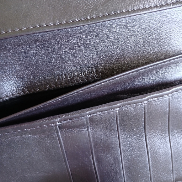 Gucci Women's Wallet - Picture 9 of 9